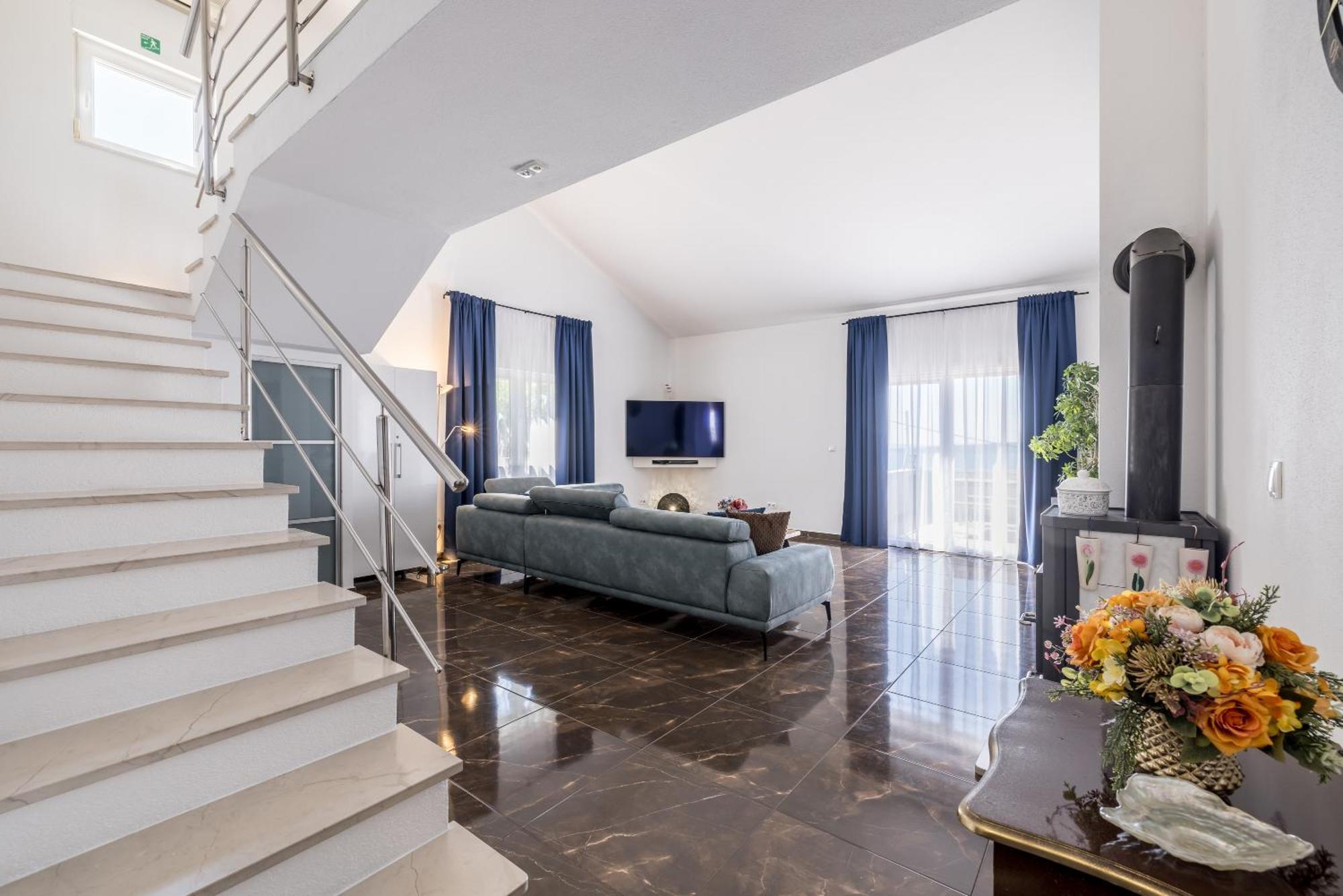 Sun Castle Holiday House Babic Kaštel Stari Екстериор снимка