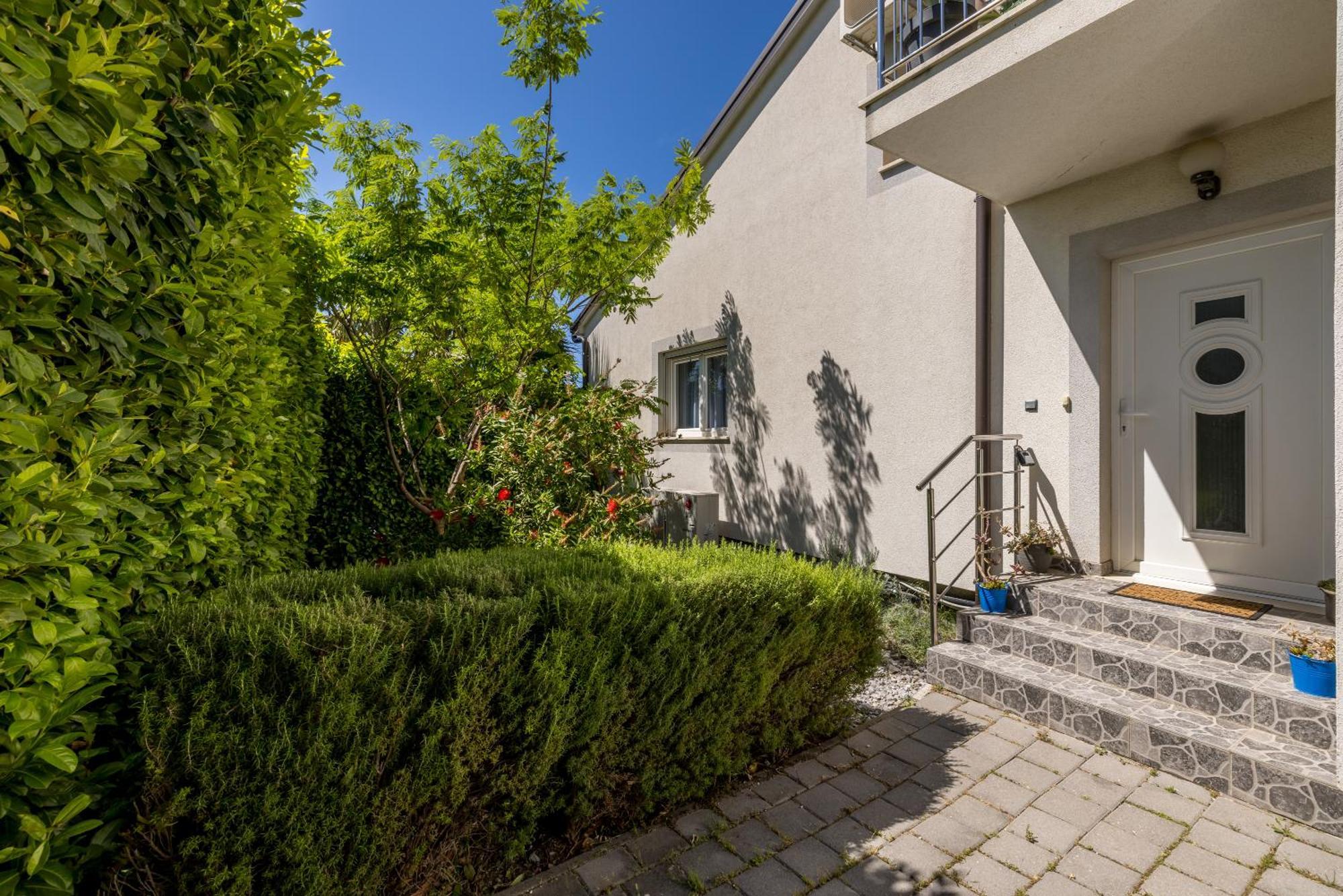 Sun Castle Holiday House Babic Kaštel Stari Екстериор снимка